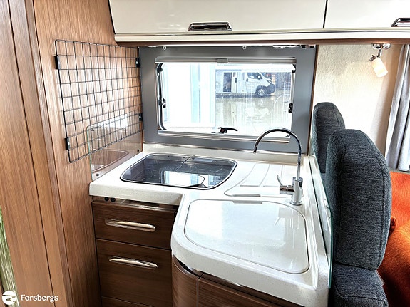 Niesmann ARTO 88 LE / HYDR. STÖDBEN / LITHIUM / AC 8 of 21
