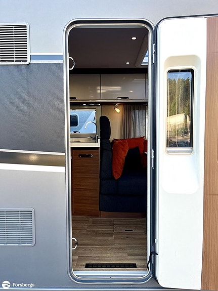 Niesmann ARTO 88 LE / HYDR. STÖDBEN / LITHIUM / AC 4 of 18