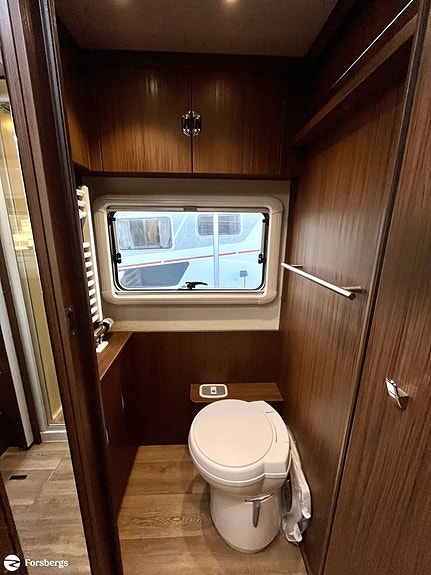 Niesmann ARTO 88 LE / HYDR. STÖDBEN / LITHIUM / AC 15 of 18