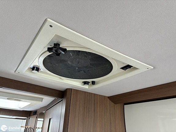 Niesmann ARTO 88 LE / HYDR. STÖDBEN / LITHIUM / AC 12 of 21