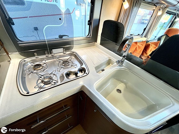 Niesmann ARTO 88 LE / HYDR. STÖDBEN / LITHIUM / AC 9 of 18