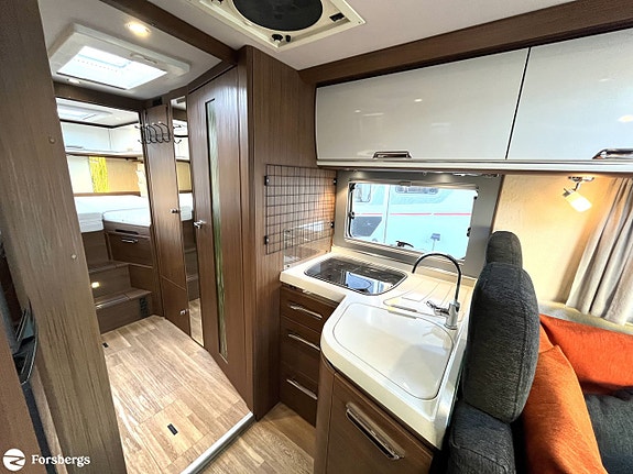 Niesmann ARTO 88 LE / HYDR. STÖDBEN / LITHIUM / AC 8 of 18