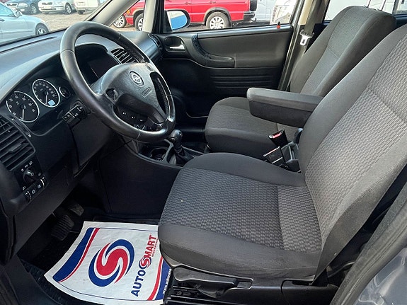 Opel Zafira 6 of 21