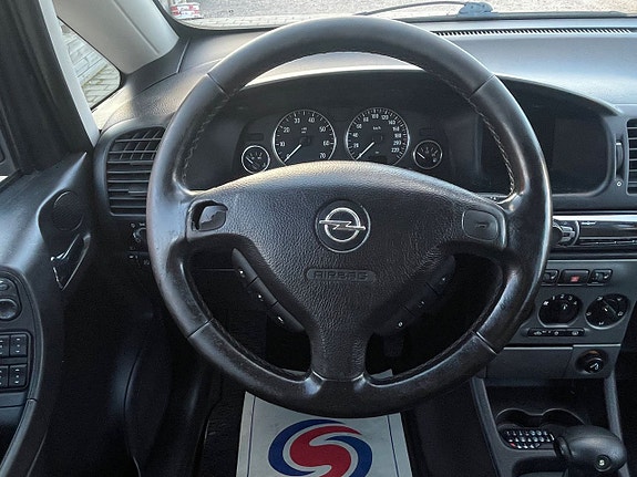 Opel Zafira 15 of 21