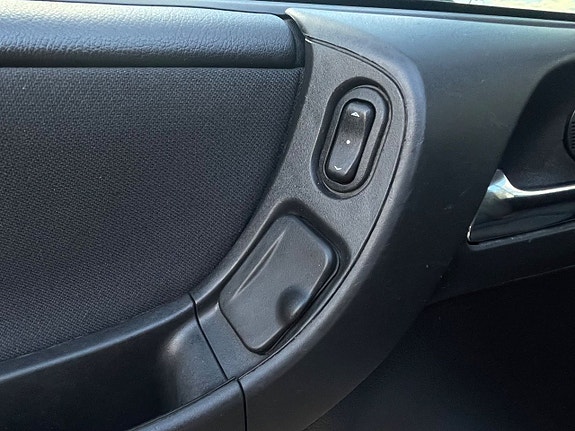Opel Zafira 9 of 21