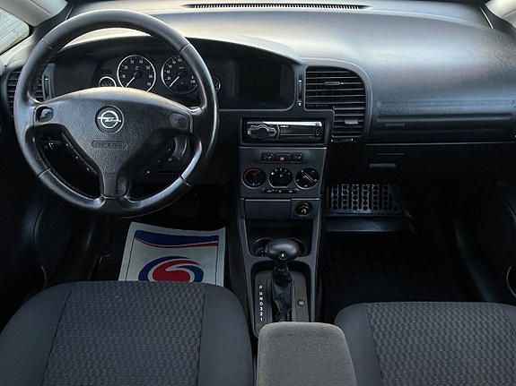 Opel Zafira 14 of 21