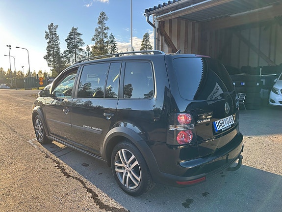 Volkswagen CrossTouran 5 of 5