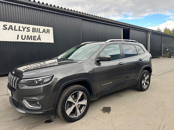 Jeep Cherokee 7 of 12