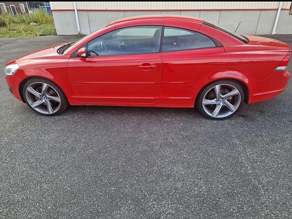Volvo C70 3 of 5