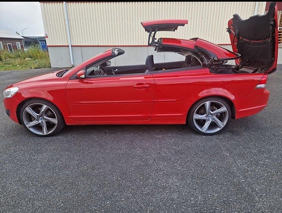 Volvo C70 4 of 5