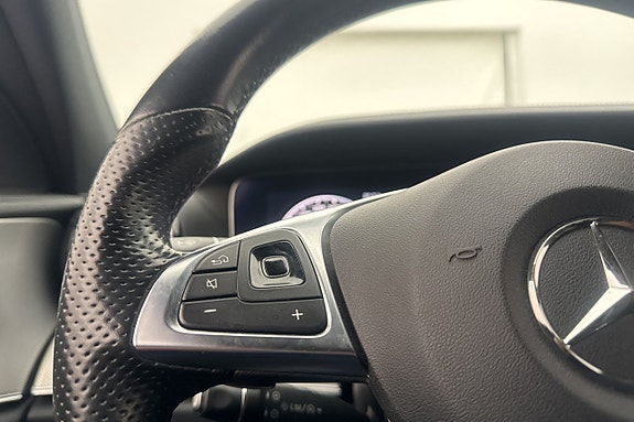 Mercedes-Benz E400 13 of 30