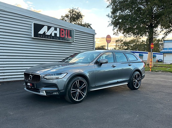 Volvo V90 Cross Country