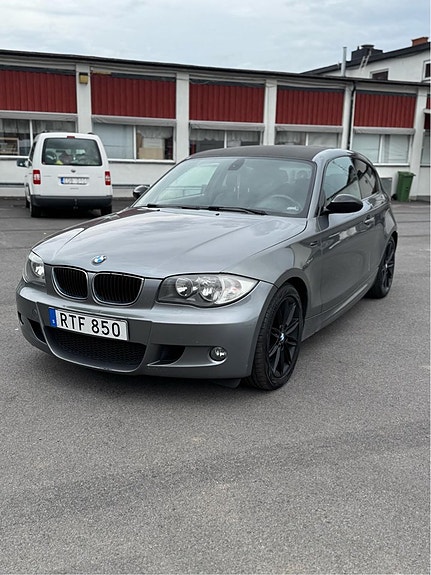 BMW 118d 3 of 5