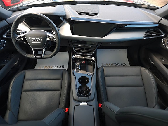 Audi e-tron GT 8 of 14