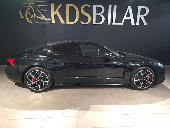 Audi e-tron GT 4 of 14