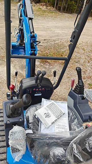 Minigrävare NYA Rippa R13 Pro med tillbehörspaket. 8 of 12