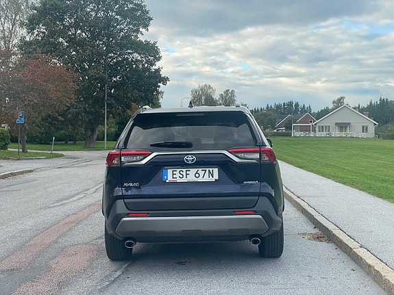 Toyota RAV4 11 of 12