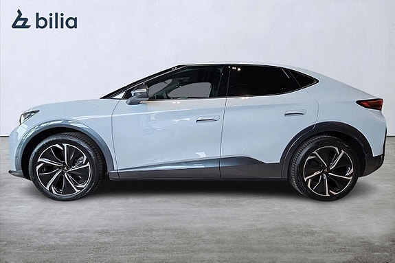 Cupra Tavascan 3 of 5