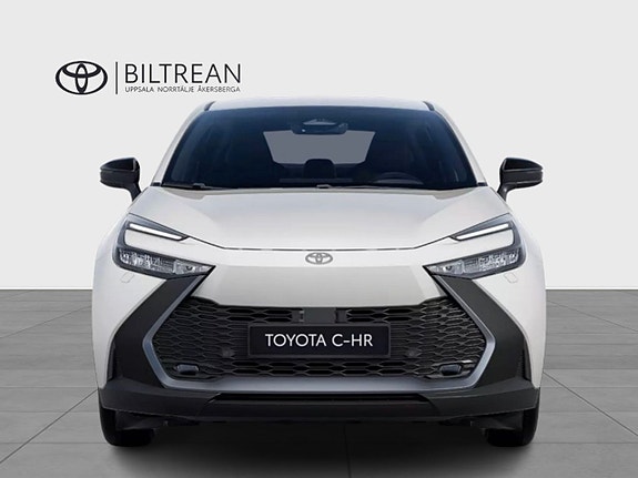 Toyota C-HR 2 of 5