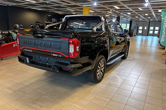 Maxus T90 EV 3 of 12