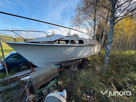 Renoveringsobjekt båt