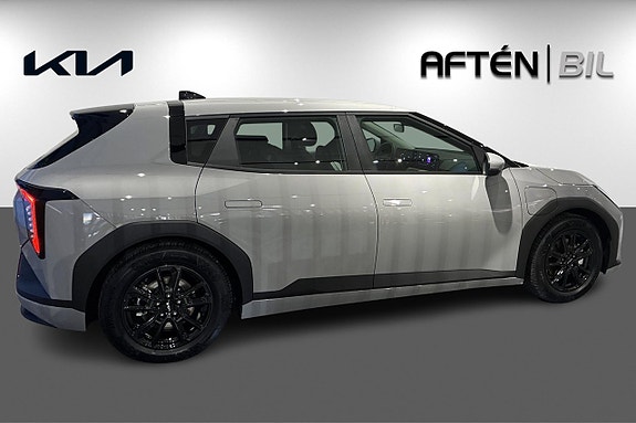 Kia EV4 5 of 23