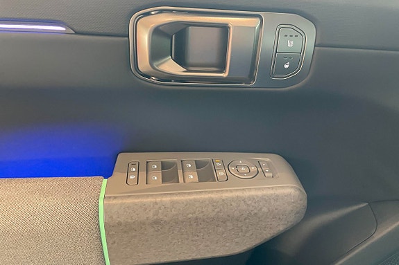 Kia EV4 17 of 20