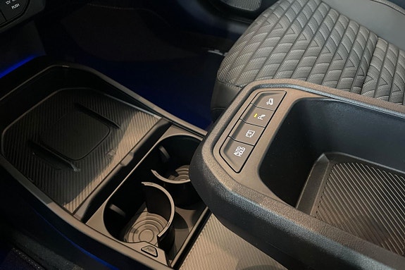 Kia EV4 13 of 24