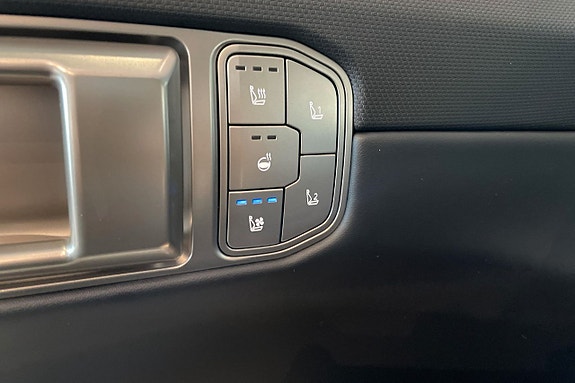Kia EV4 18 of 24