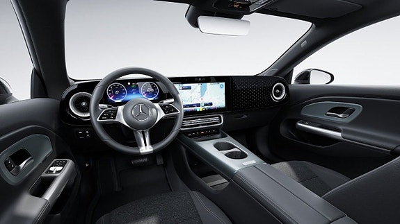 Mercedes-Benz CLA250+ 8 of 11