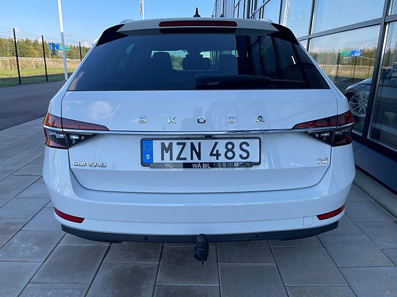 Skoda Superb 4 of 5