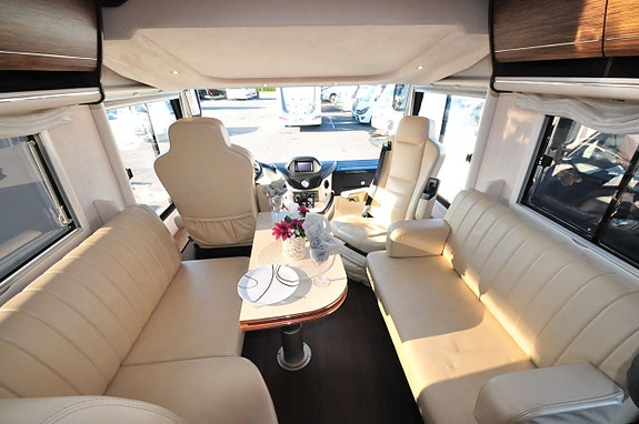 Concorde CHARISMA III 850 L Långbäddar Hyd Stödben Litium 11 of 20