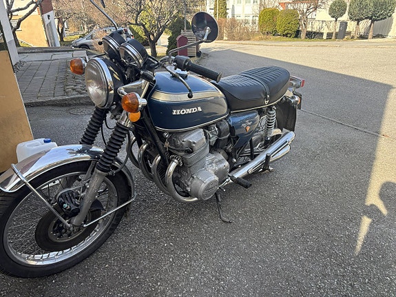 Honda 750 Four 3 of 4