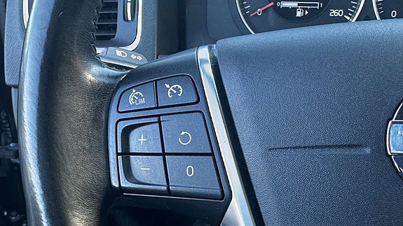 Volvo V60 15 of 19