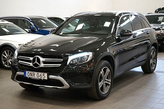 Mercedes-Benz GLC220 d 2 of 5