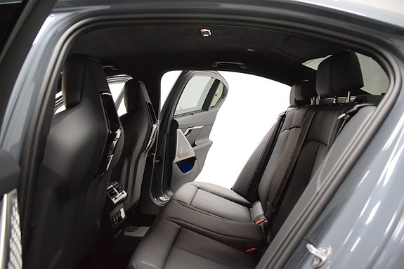 BMW M5 10 of 30