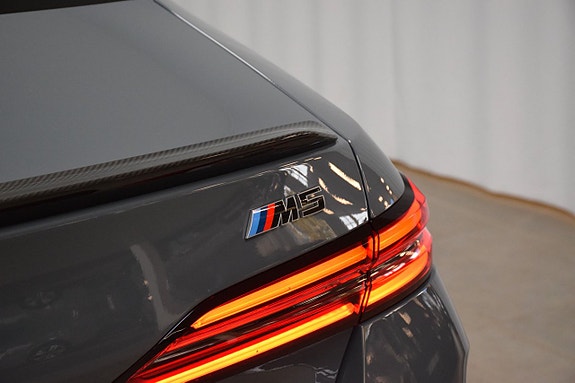 BMW M5 17 of 30