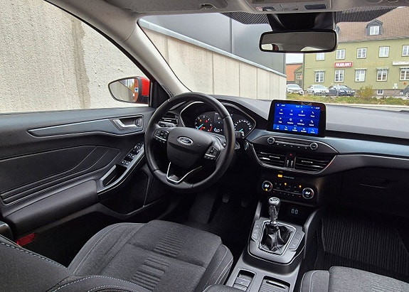 Ford Focus 7 of 8