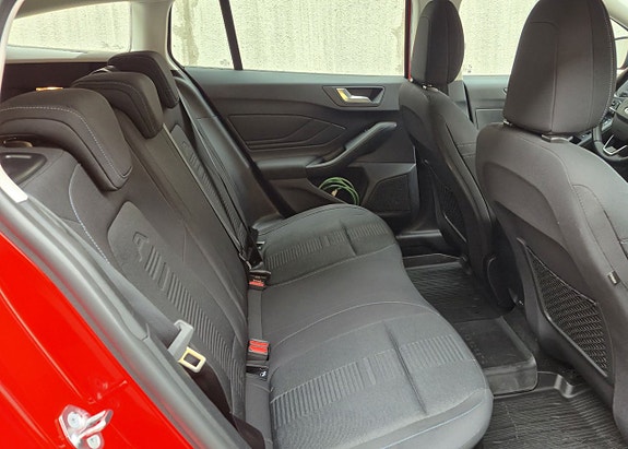 Ford Focus 6 of 8
