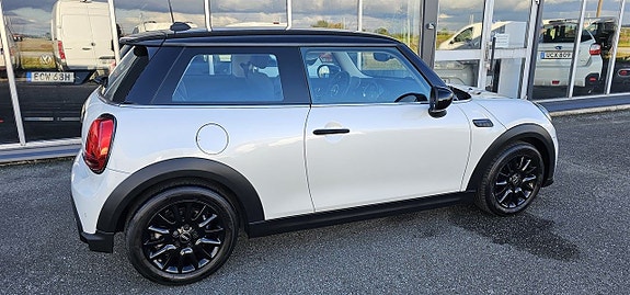 MINI Cooper 6 of 21