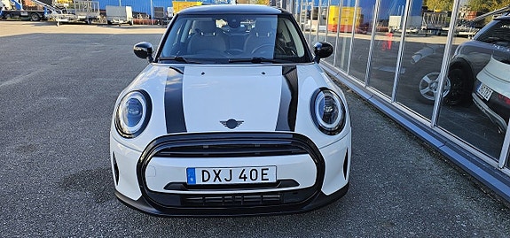 MINI Cooper 18 of 21