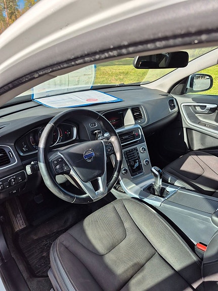 Volvo S60 9 of 9