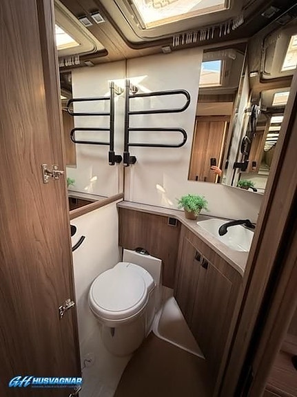 Kabe ROYAL 560 GLE KS 8 of 11
