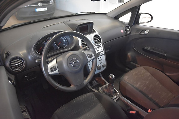 Opel Corsa 7 of 15
