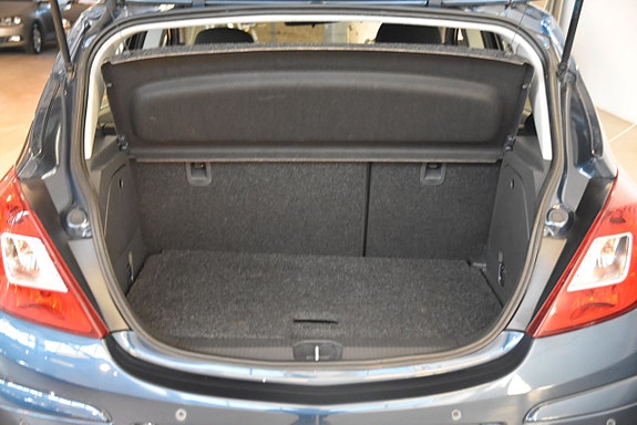 Opel Corsa 15 of 15