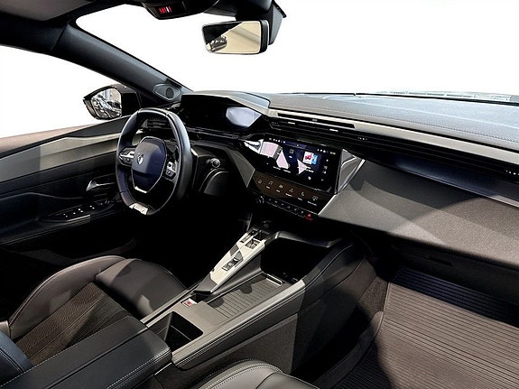 Peugeot 408 12 of 16