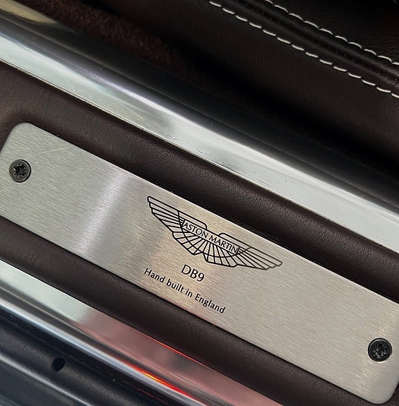 Aston Martin DB9 17 of 25