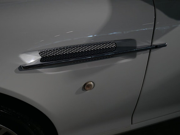 Aston Martin DB9 23 of 25