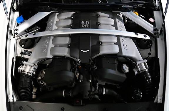 Aston Martin DB9 24 of 25