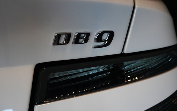 Aston Martin DB9 21 of 25